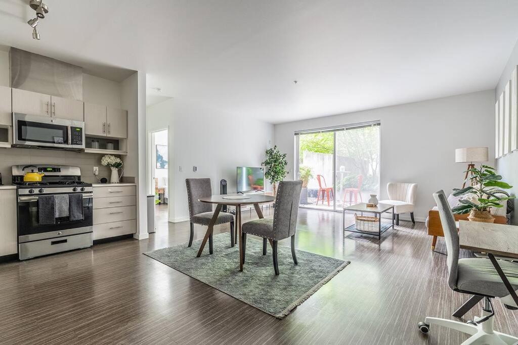One Bedroom Luxury Apartment Seattle Luaran gambar